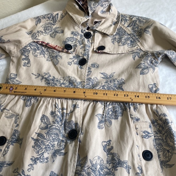 Floral Girl’s Coat with Hoodie Size 7 and up - Picture 11 of 13